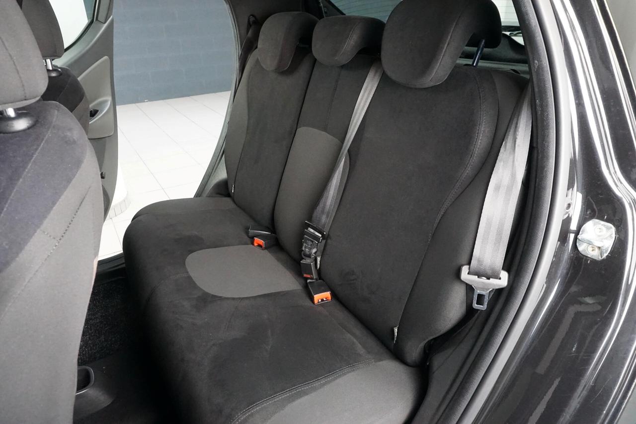 Lancia Ypsilon 1.2 69 CV 5 porte Silver