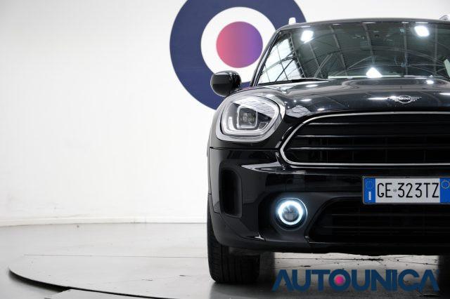 MINI Countryman 1.5 COOPER ESSENTIAL AUTOMATICA