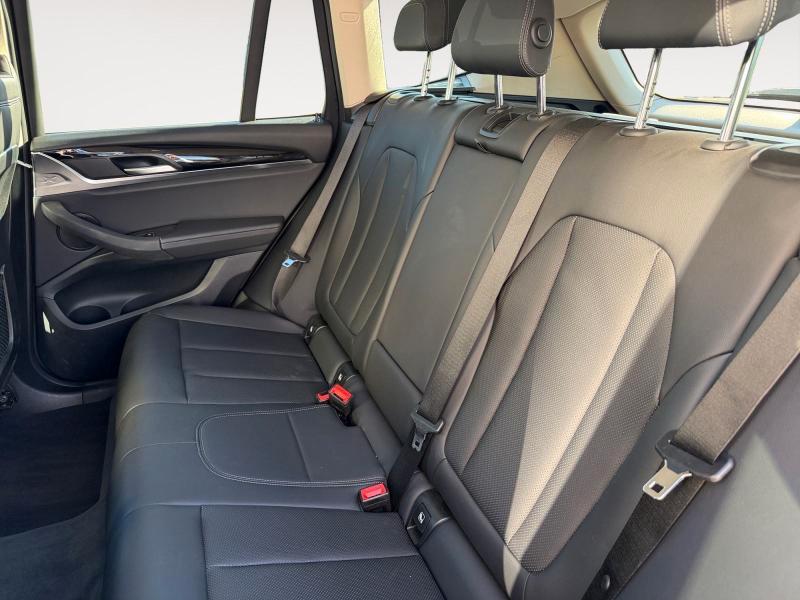 BMW X3 sdrive18d mhev 48V auto