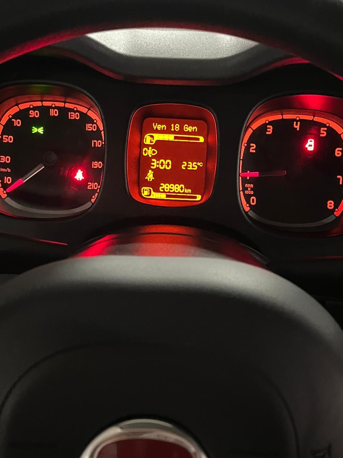 Fiat Panda 1.0 FireFly S&S Hybrid TRUSSARDI solo 28.000 KM.