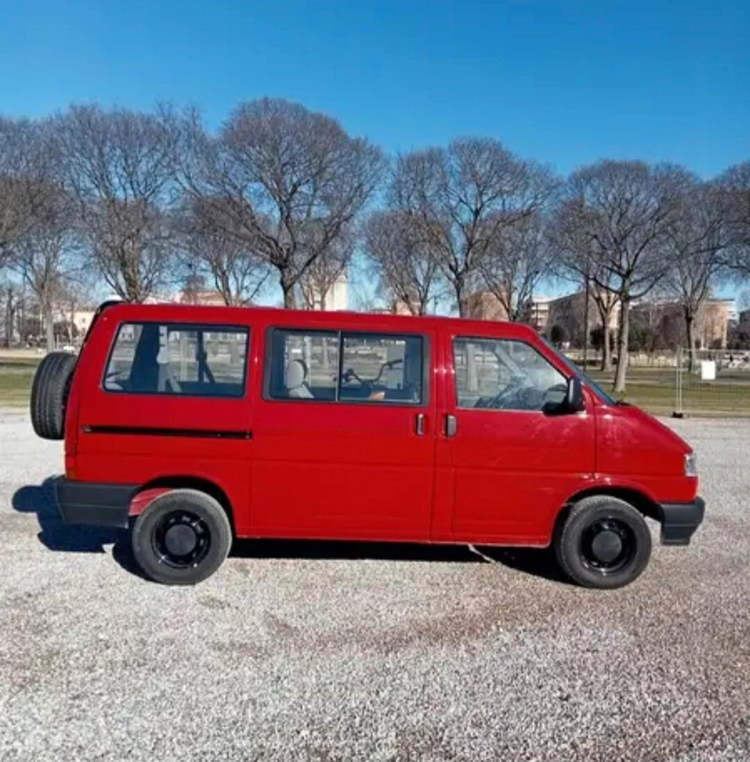 Volkswagen T4 nr. 9 posti, anno 92