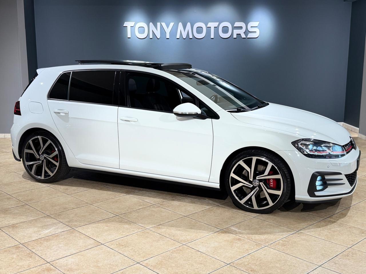 Golf GTI 2.0 TSI 245cv DSG Performance