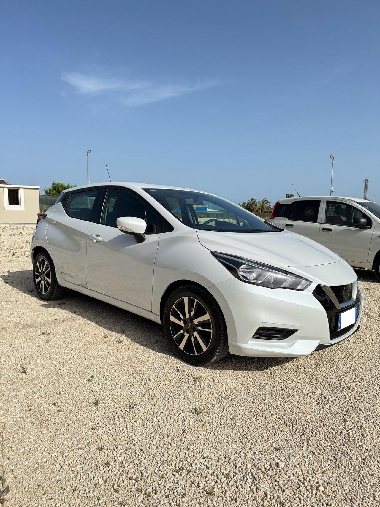 NISSAN Micra Tekna 1.0 71cv 2017 quinta serie 5 porte