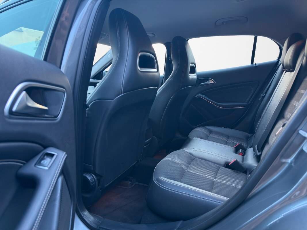 Mercedes Classe GLA 200 d Sport 4matic auto