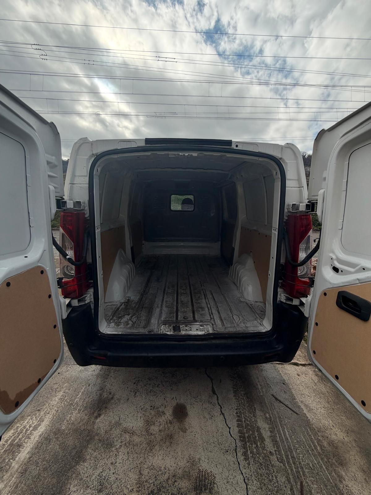 Peugeot Expert 2.0 HDi 120CV PC-TN 12Q Furgone