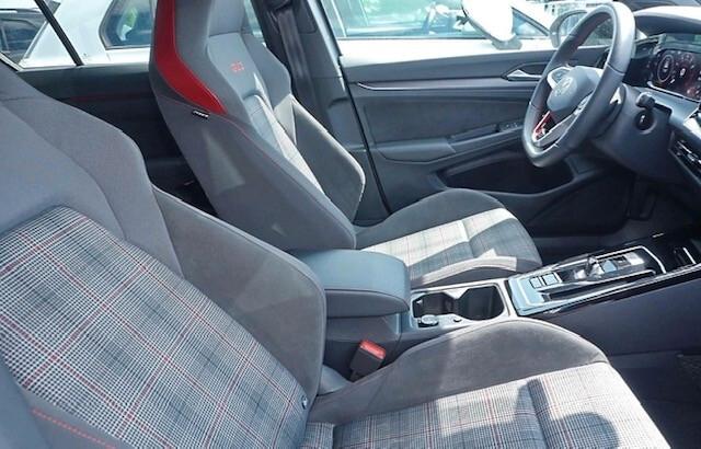 Volkswagen Golf 2.0 8.5 TSI GTI DSG TETTO NAVI