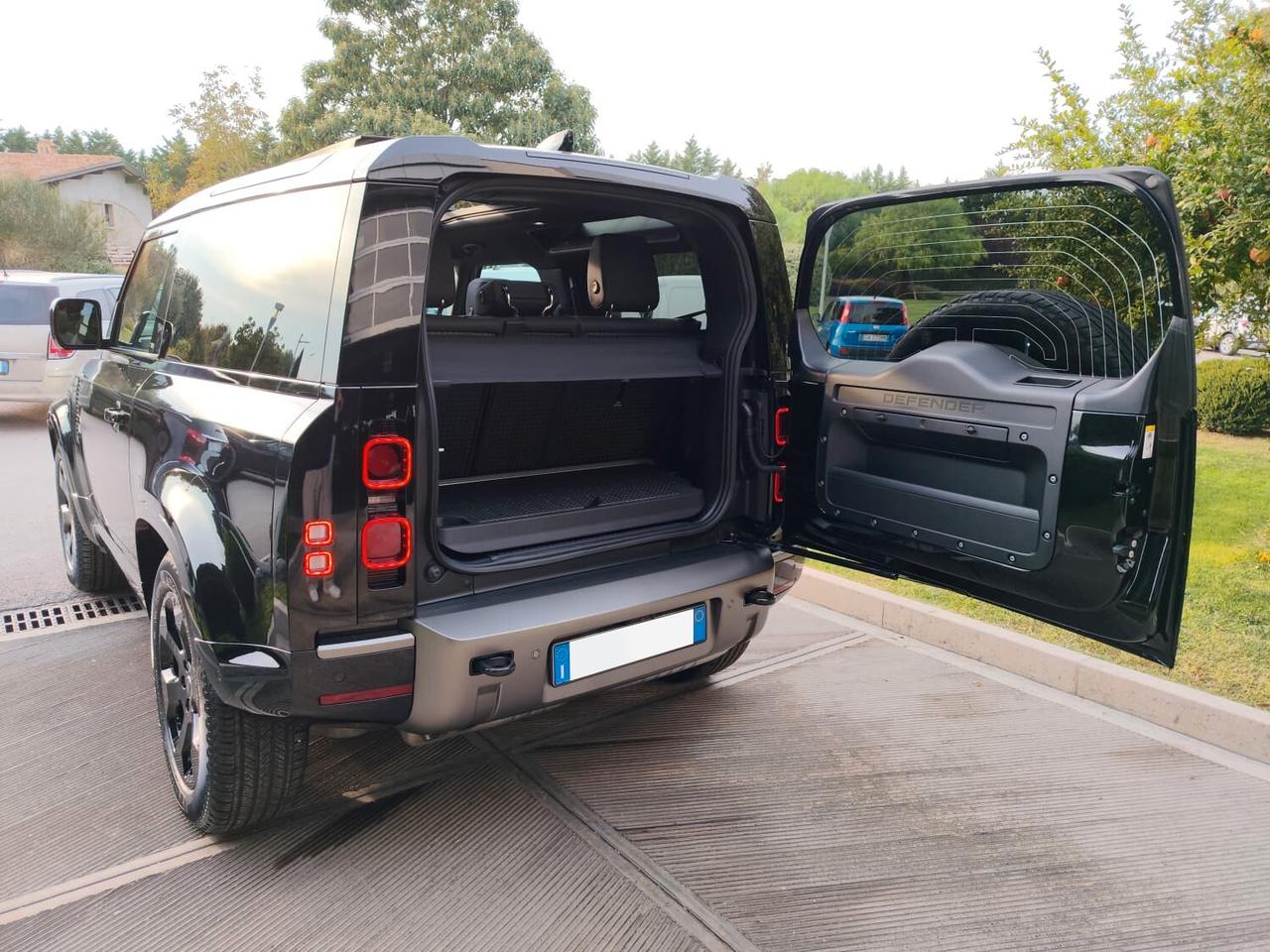 Land Rover Defender 90 3.0D I6 250 CV AWD Auto X-Dynamic SE