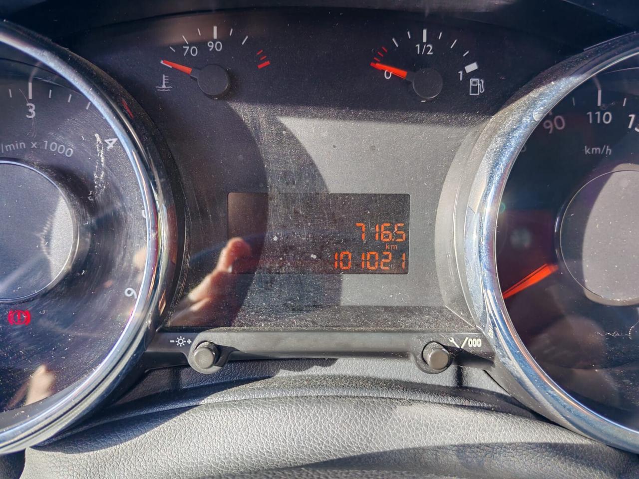 Peugeot 3008 1.6 HDi 115CV Allure