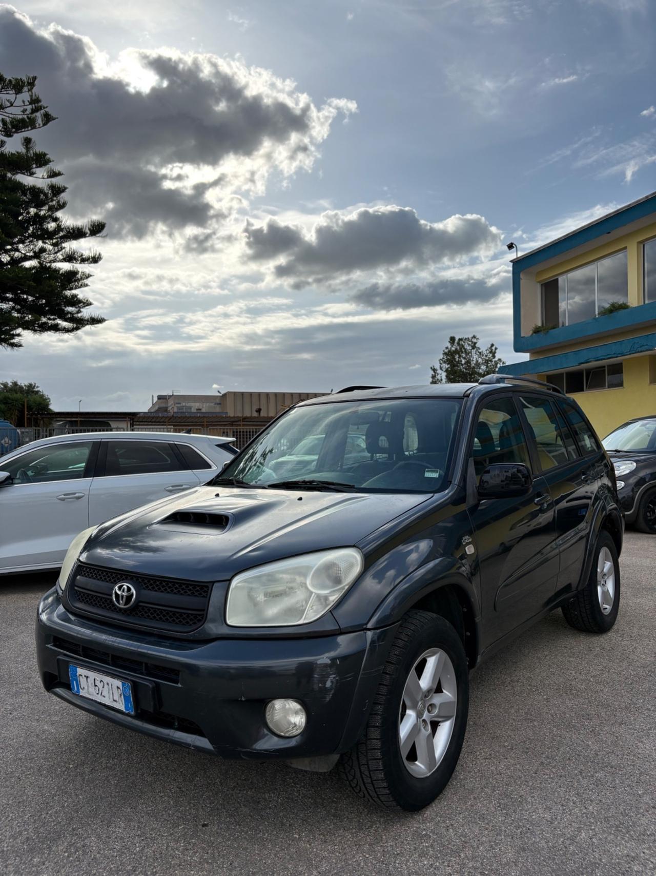 Toyota RAV 4 RAV4.com 2.0 Tdi D-4D cat 5 porte Sol
