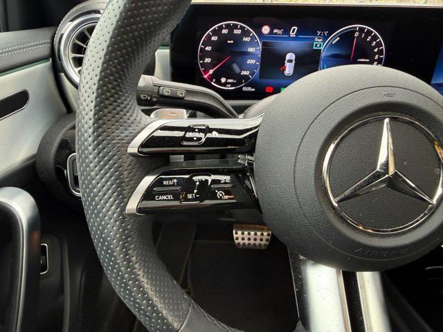MERCEDES-BENZ A 250 e hybrid EQ AMG Line Premium