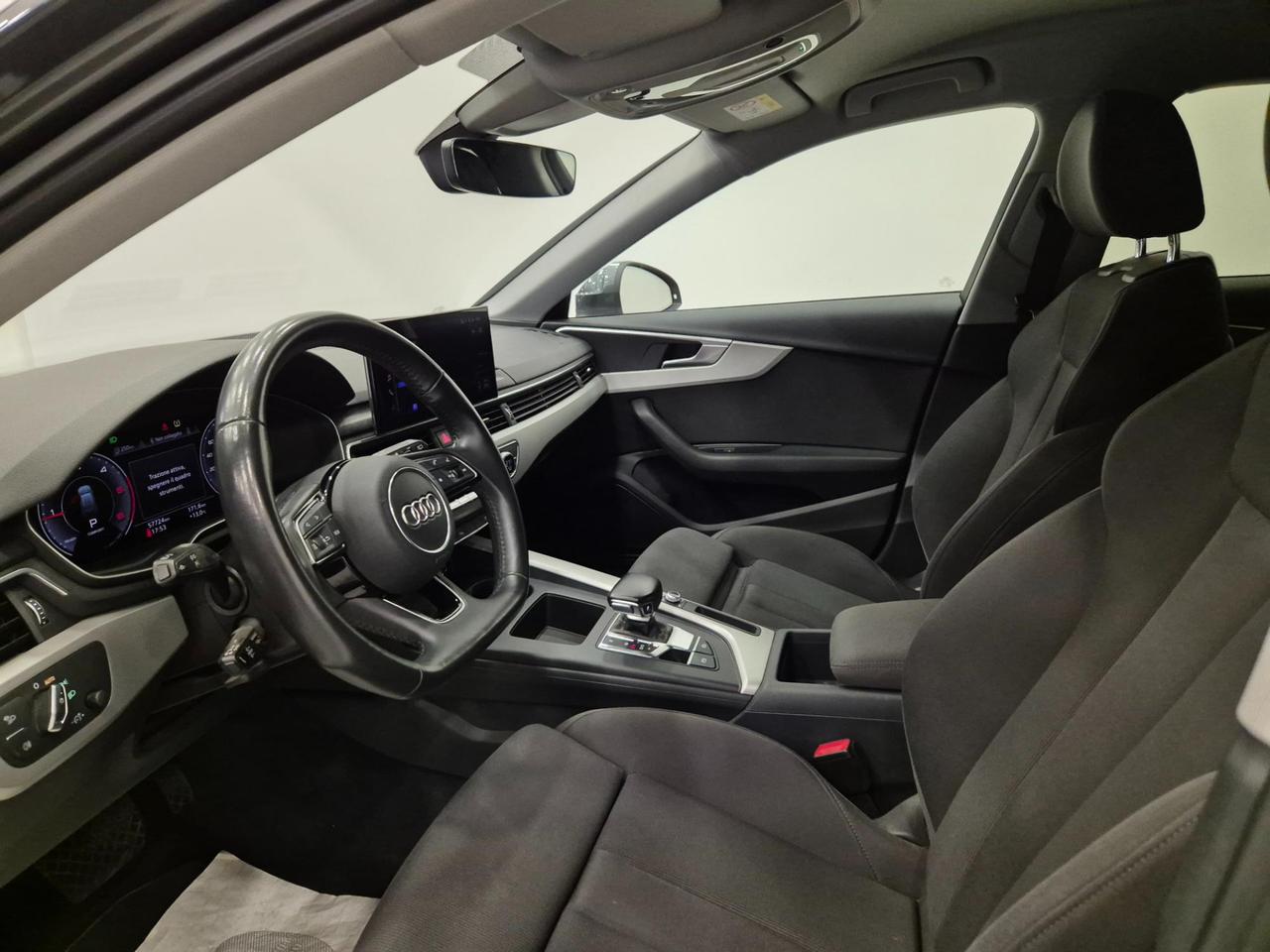 Audi A4 Avant 40 2.0 tdi S Line edition 190cv s-tronic - ACC/Lim - Sens. Park.