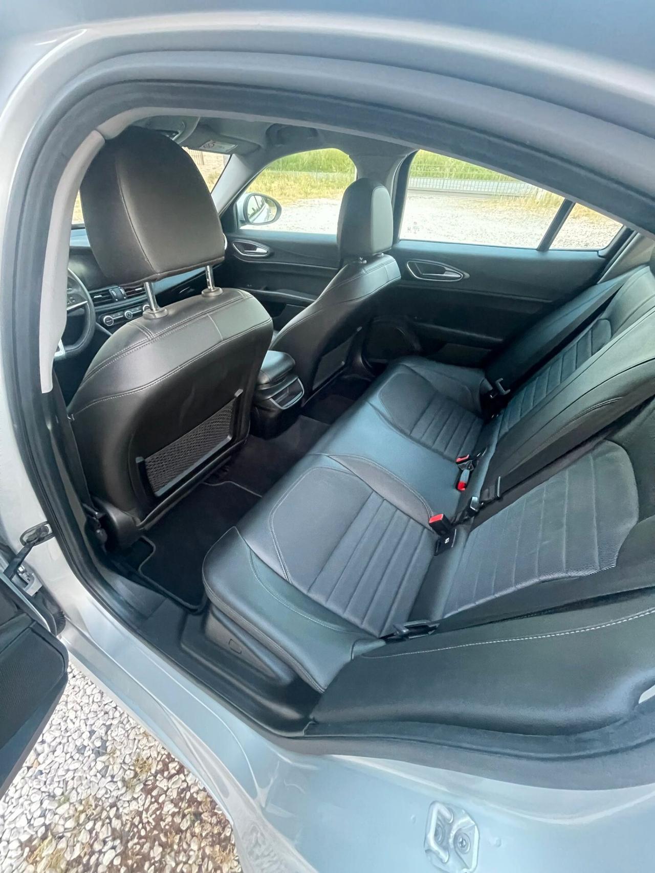 Alfa Romeo Giulia 2.2 Turbodiesel 150 CV