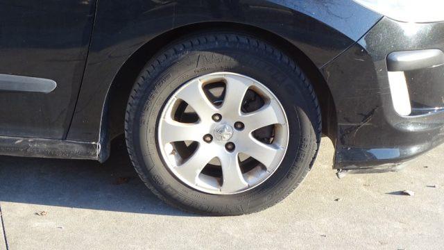 PEUGEOT 308 1.6 HDi 110CV SW Ciel Premium, 2° Treno di Gomme