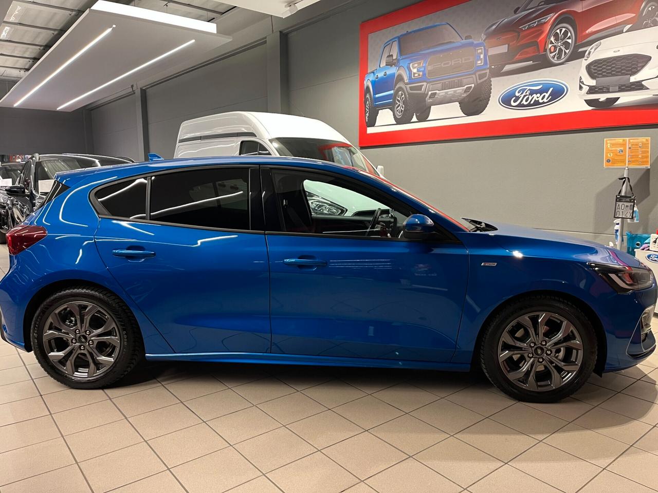 Ford Focus 1.0 EcoBoost Hybrid 125 CV 5p. ST-Line