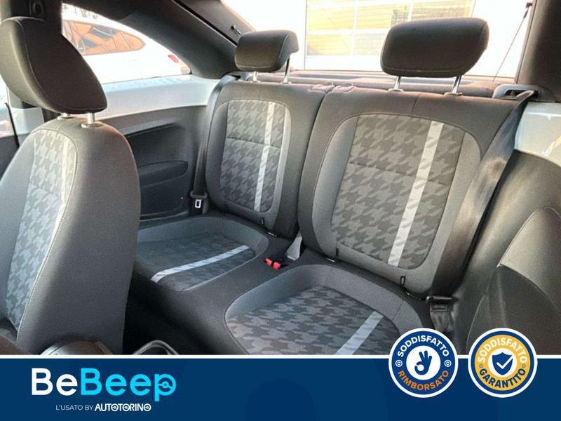 Volkswagen Maggiolino 2.0 TDI DESIGN 110CV DSG