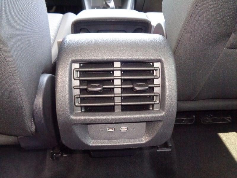 Ford Tourneo Connect 1.5 EcoBoost 114 CV Titanium