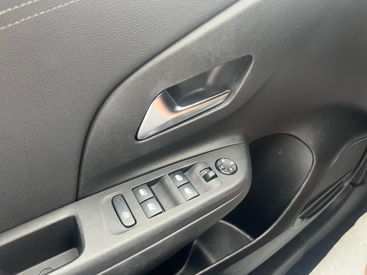 Opel Corsa 1.5D 100cv Edition /Virtual Pelle LED Retro
