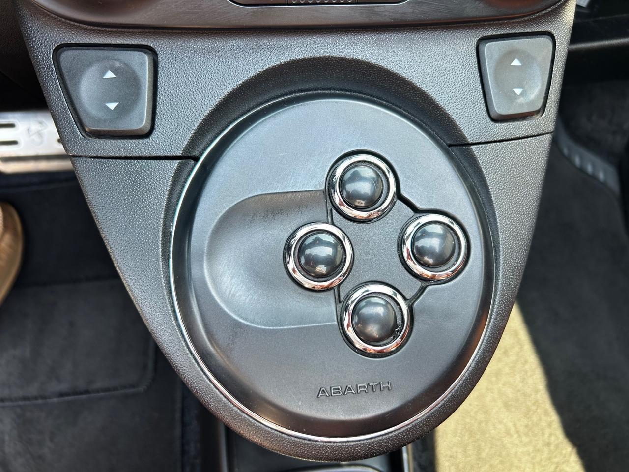 Fiat 500 C Abarth 1.4 T-Jet 140cv