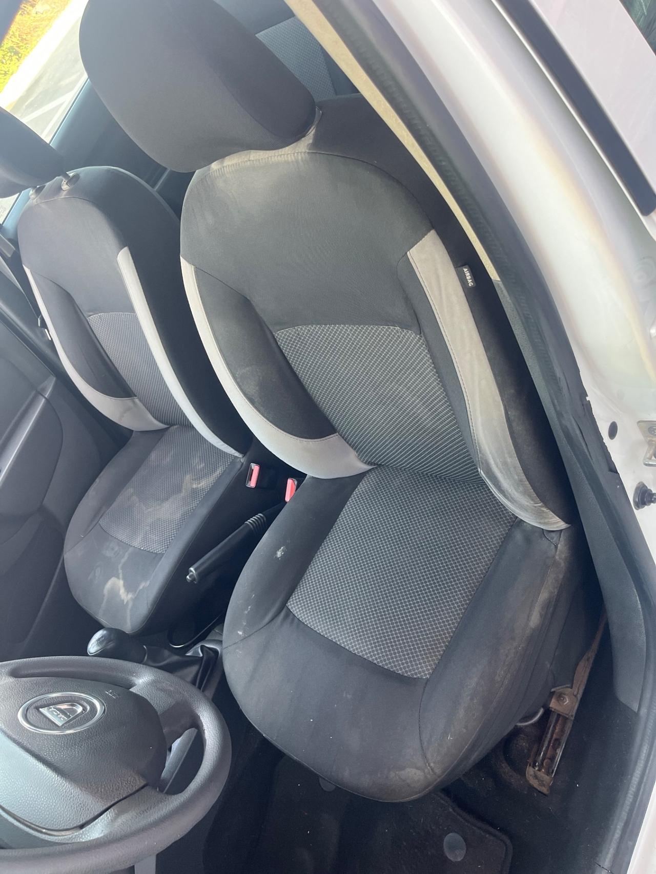 Dacia Sandero 1.2 GPL 75CV Ambiance 2014 177.000 KM