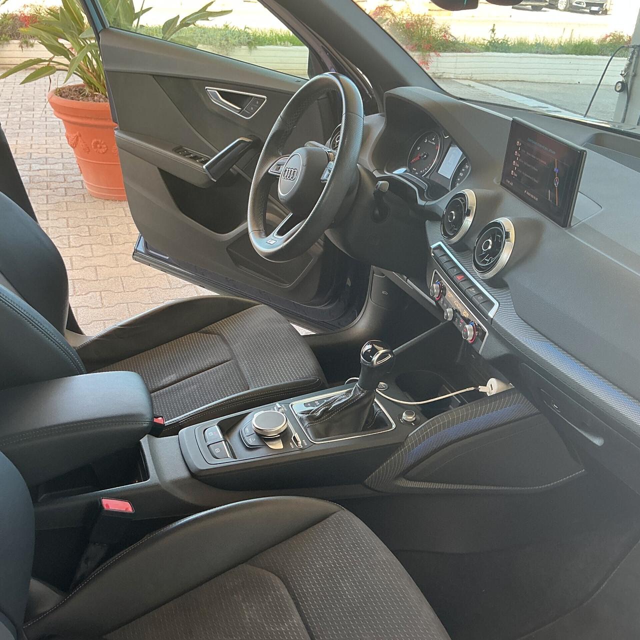 Audi Q2 35 TDI quattro S tronic line Edition