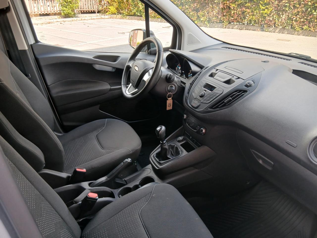 Ford Transit Courier 1.5 Tdci 75 cv solo 11700 km pronta consegna