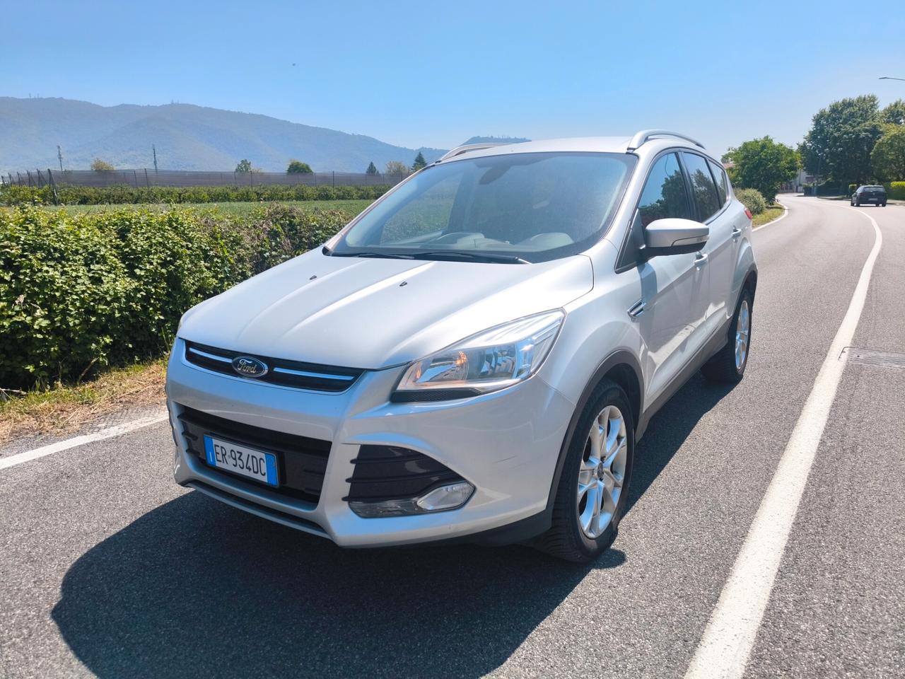 FORD KUGA 2,0 TDCI 4X4- TITANIUM-CAMBIO AUTOMATICO