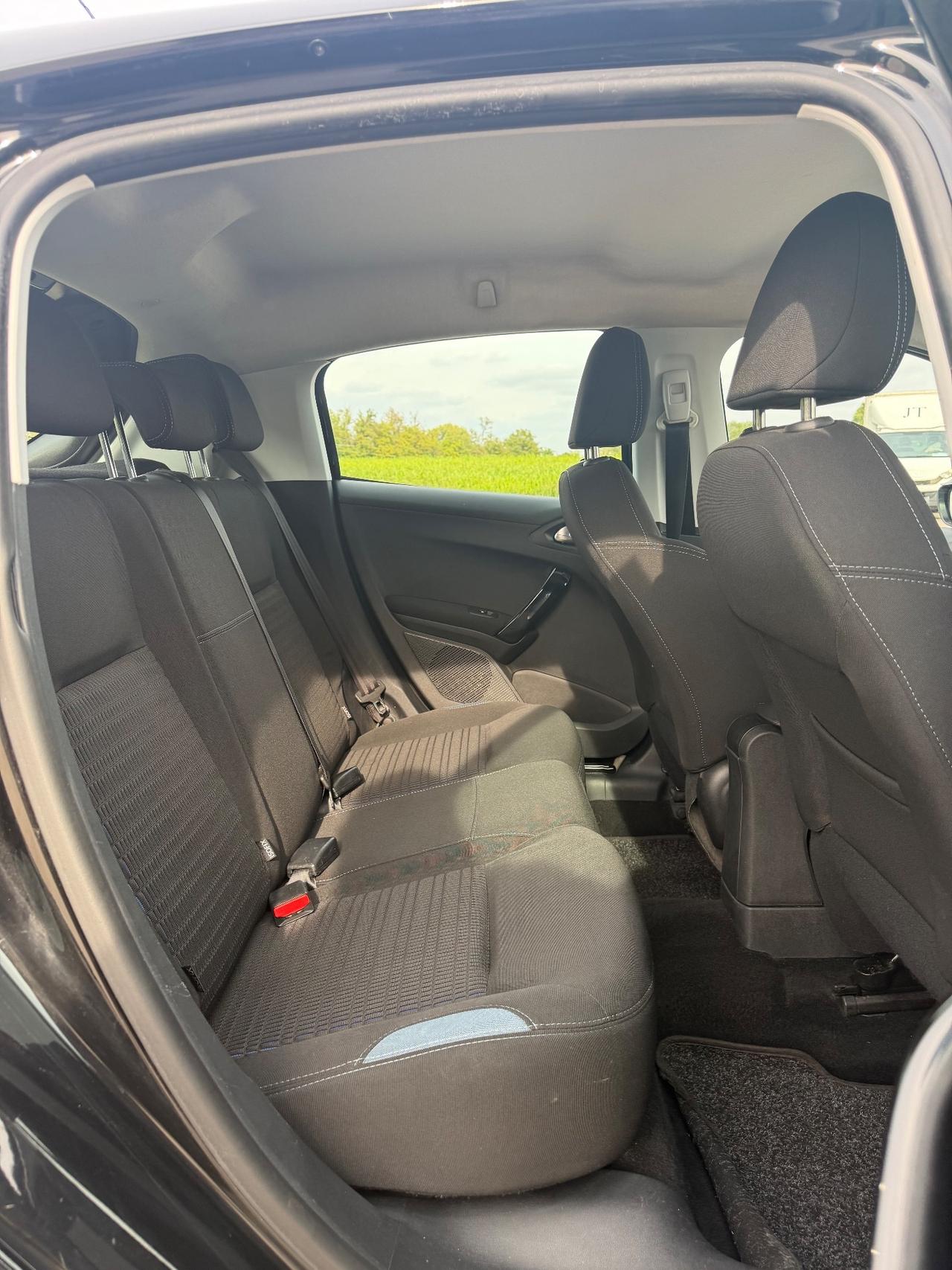 Peugeot 208 1.6 e-HDi 92 CV Stop&Start 5 porte Allure