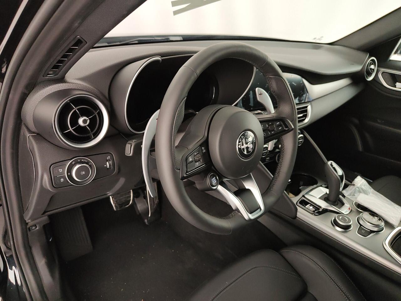 Alfa Romeo Giulia 2.2 Turbodiesel 210 CV AT8 AWD Q4 Veloce