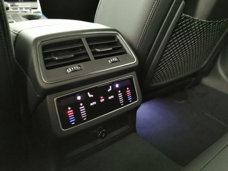 Audi A6 Avant 40 2.0 tdi mhev 12V S line edition quattro s-tronic