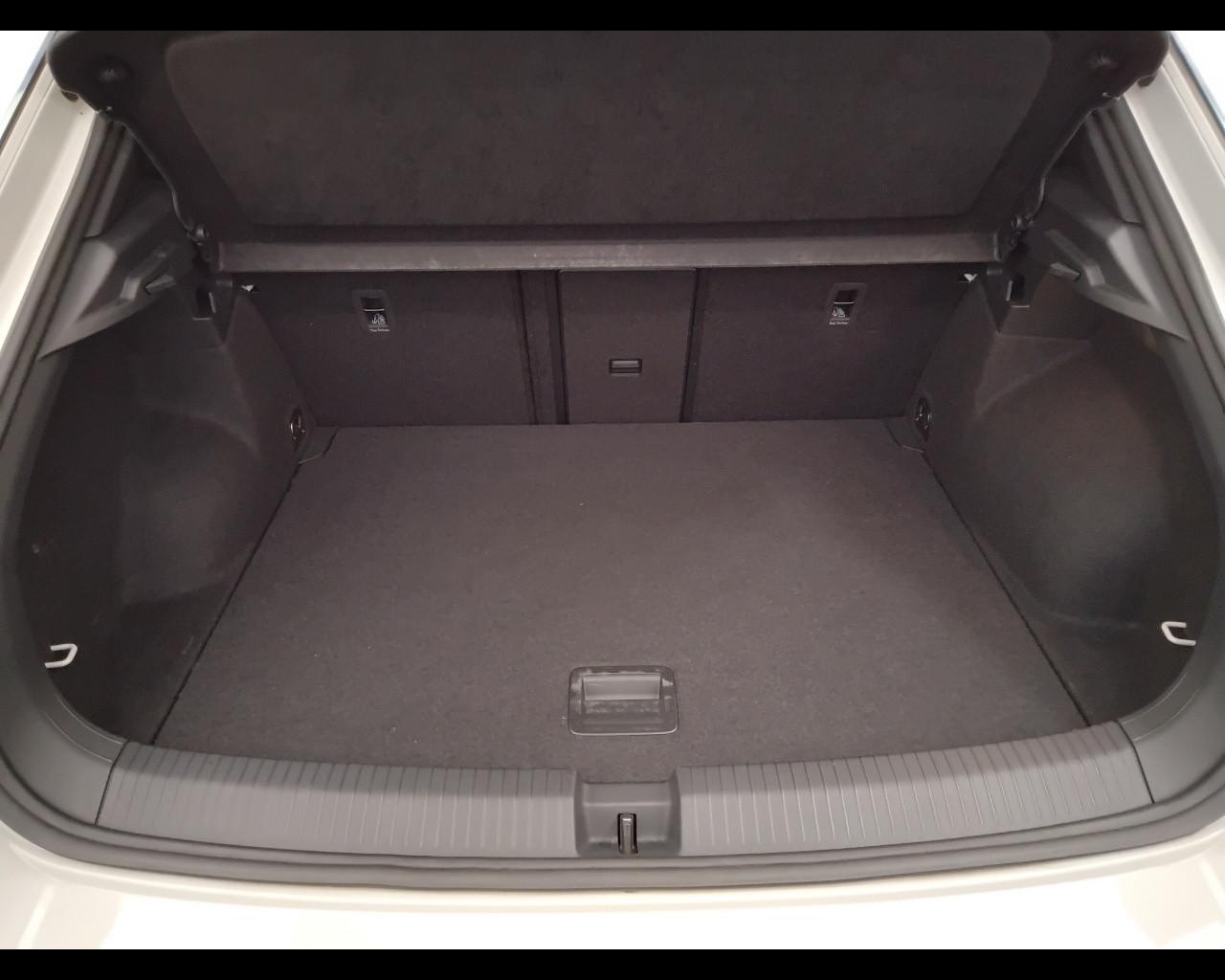 VOLKSWAGEN T-Roc 2022 - T-Roc 1.0 tsi R-Line 110cv