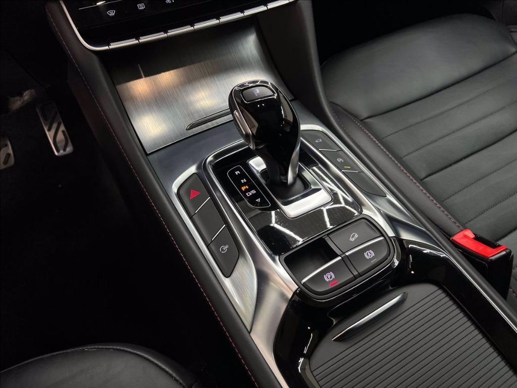 MG HS 1.5 t Luxury auto del 2023