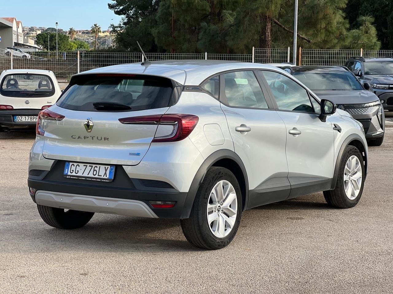 Renault Captur Hybrid E-Tech 145 CV Zen