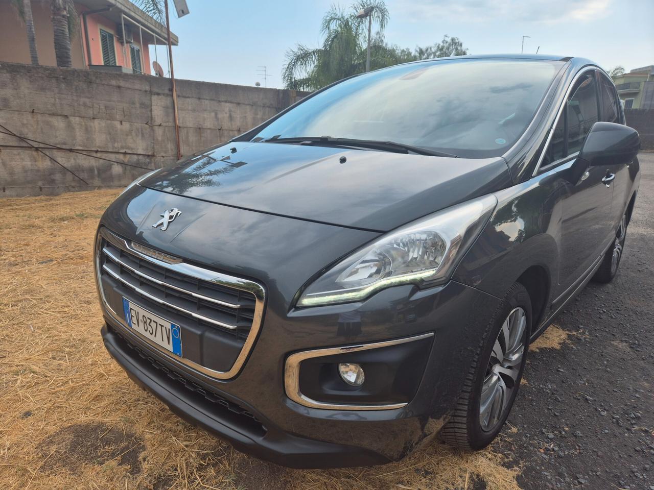 Peugeot 3008 1.6 HDi 115CV Business