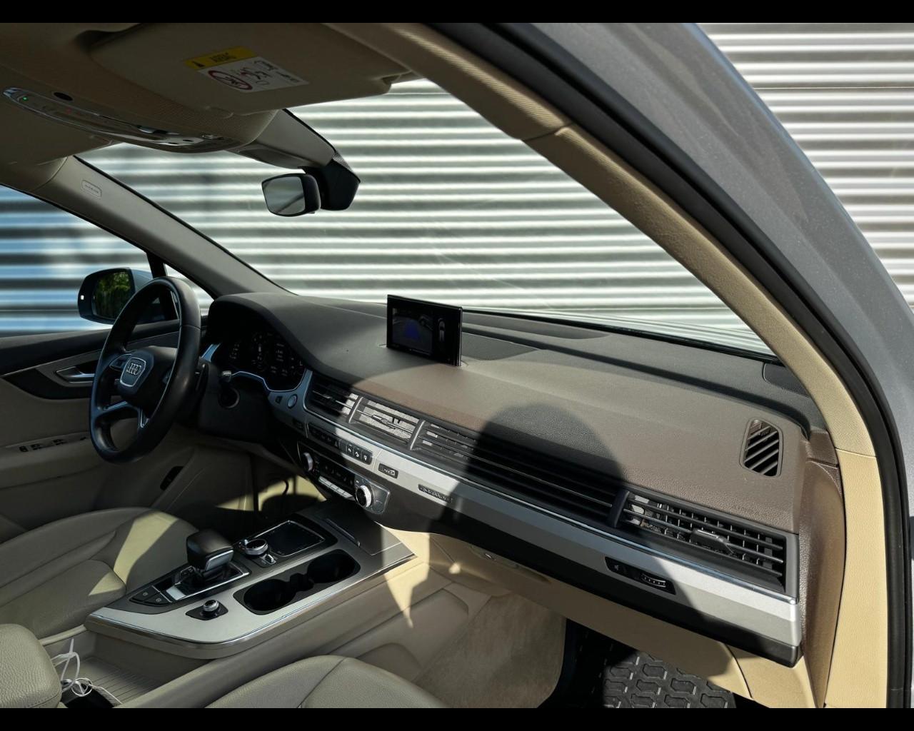 AUDI Q7 3.0TDI TIPTRONIC QUATTRO BUSINESS PLUS