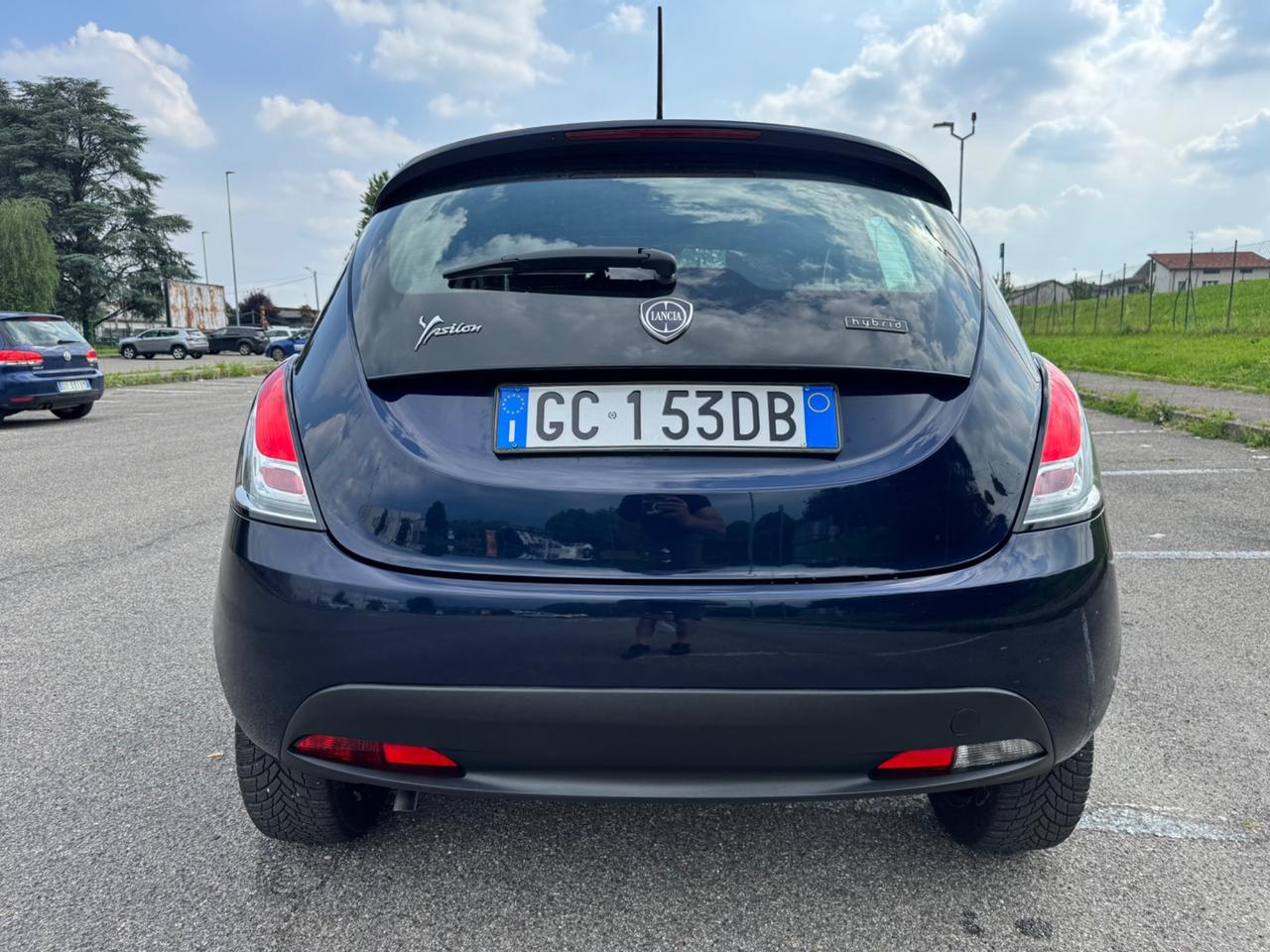 Lancia Ypsilon soli 20000km idonea ai neopatentati