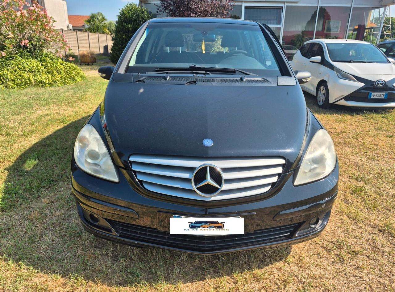Mercedes-benz B 180 CDI ADATTA NEOPATENTATI