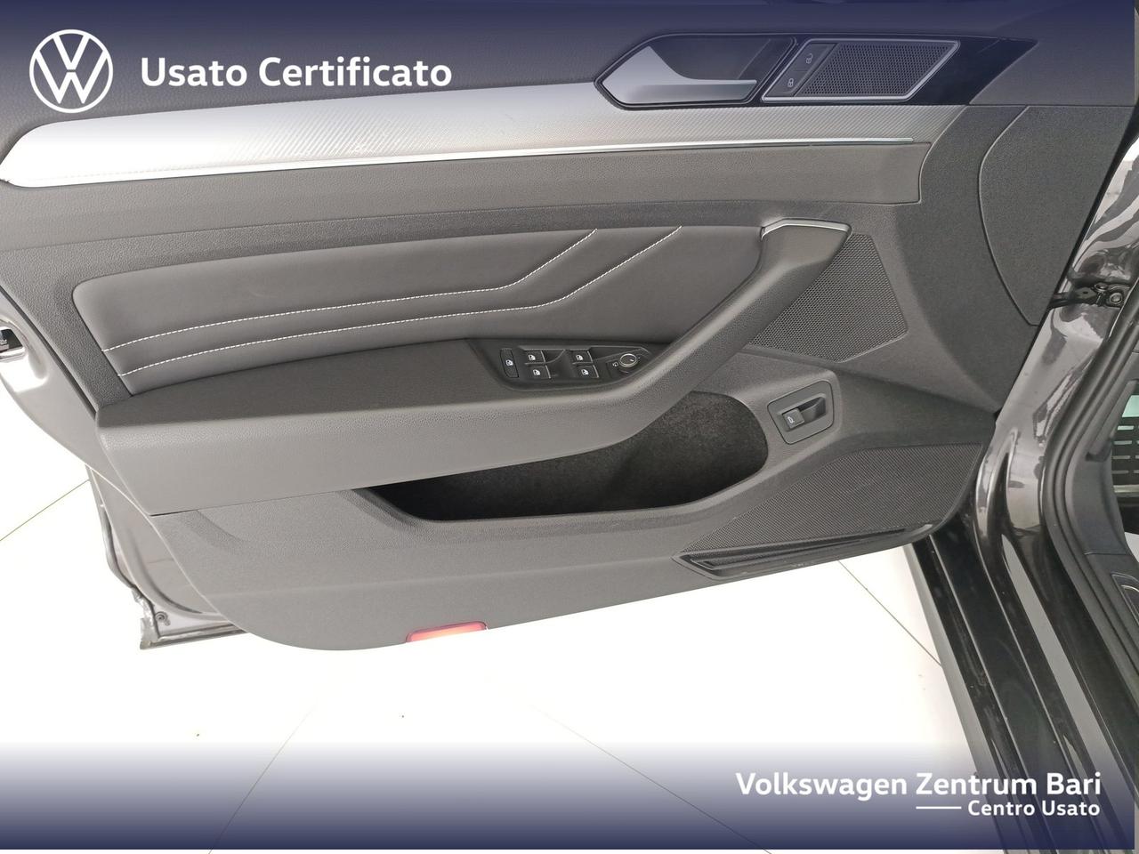 Volkswagen Passat variant 2.0 tdi executive 150cv dsg