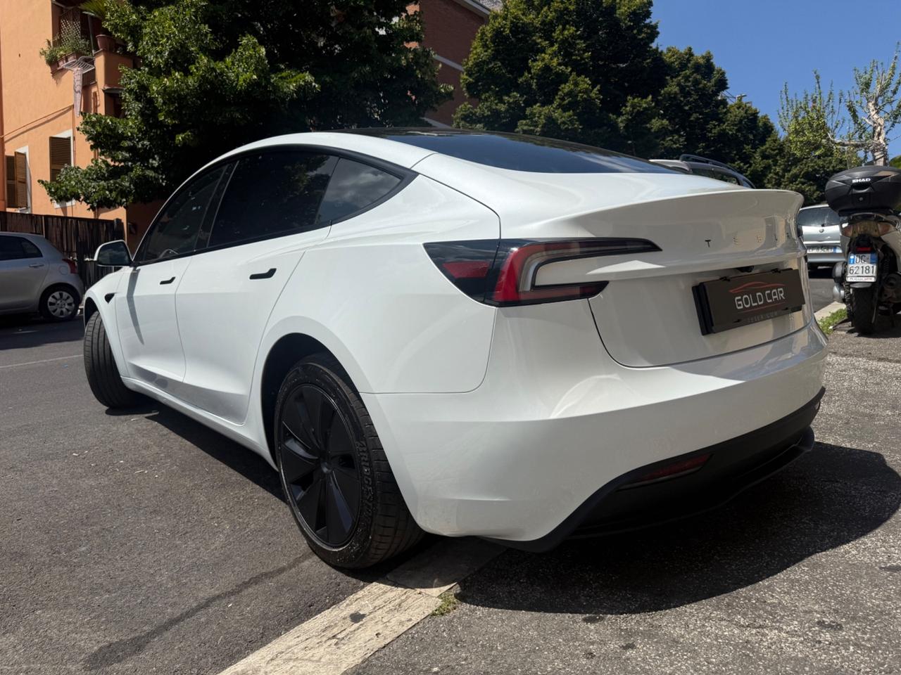 Tesla Model 3 Model 3 Long Range RWD
