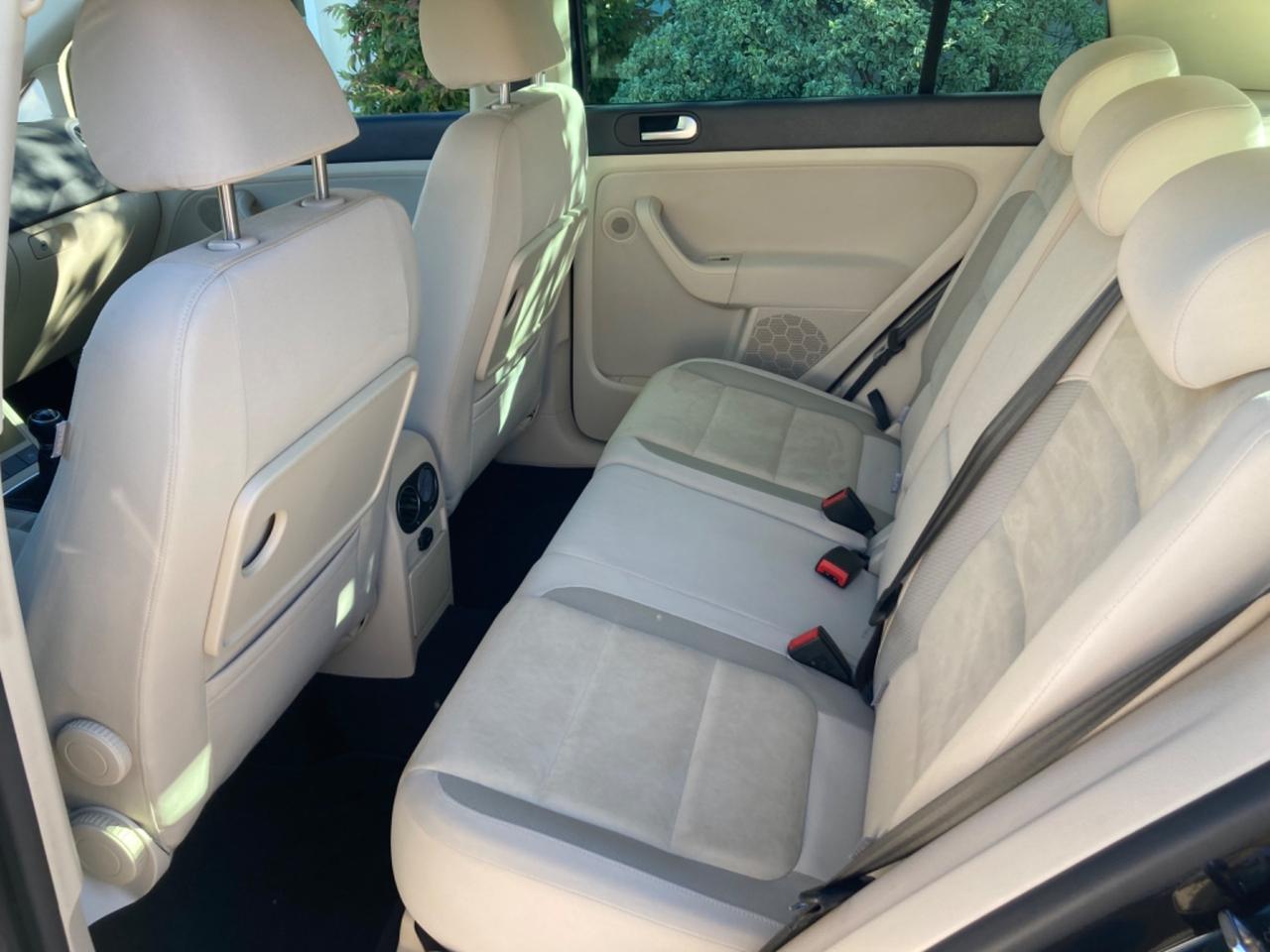 VOLKSWAGEN GOLF PLUS (HIGHLINE) DA VETRINA