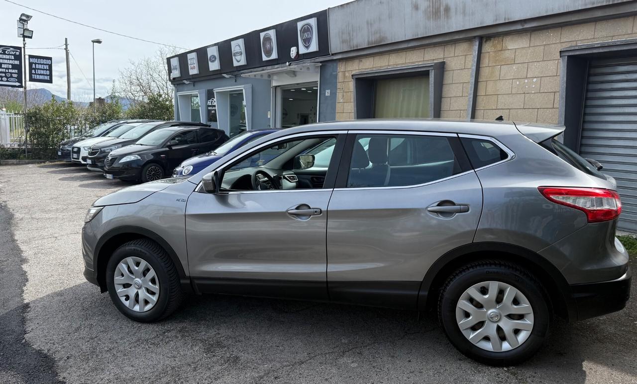 Nissan Qashqai 1.5 dCi Visia
