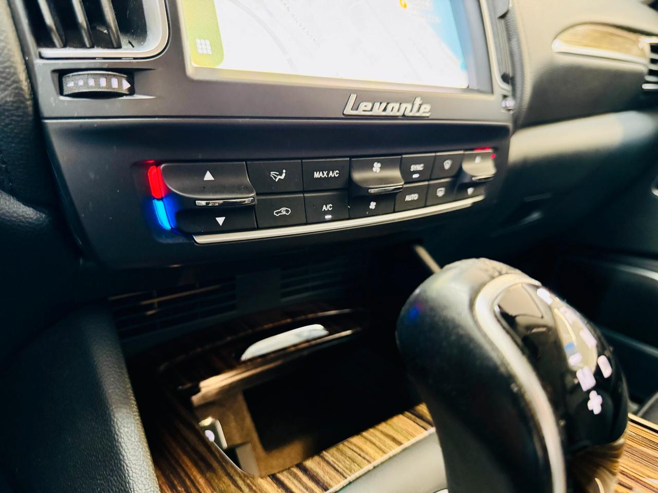 Maserati Levante V6 Diesel 275 CV Q4 Gransport CarPlay Cam360