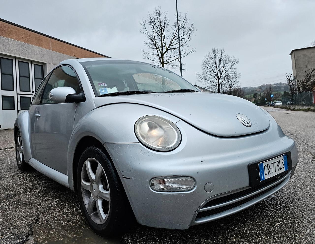 Volkswagen New Beetle 1.9 TDI 101CV