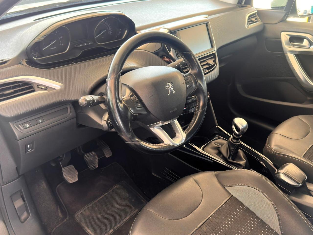 Peugeot 2008 BlueHDi 120 S&S Allure