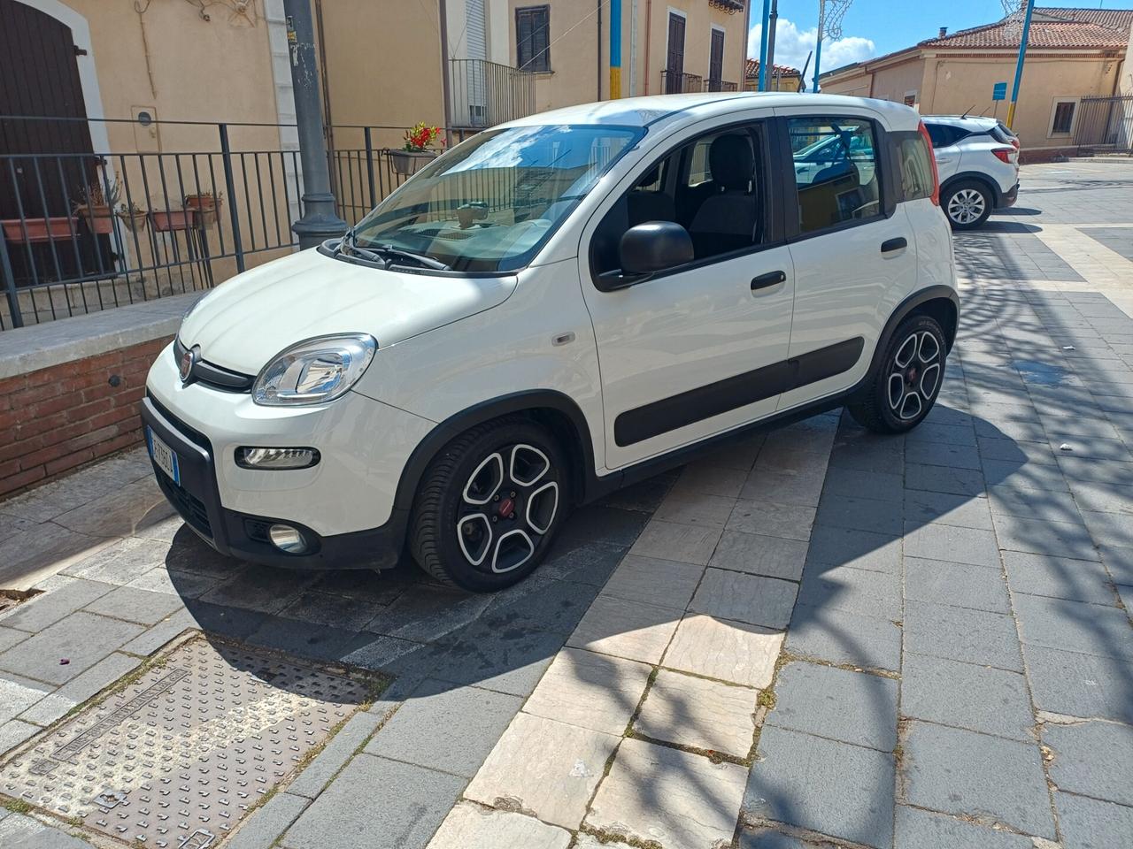 Fiat Panda Hybrid autocarro 4 posti