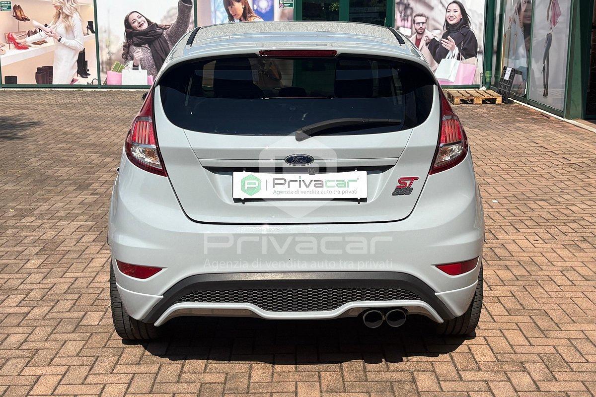 FORD Fiesta 1.6 200CV 3 porte ST 200