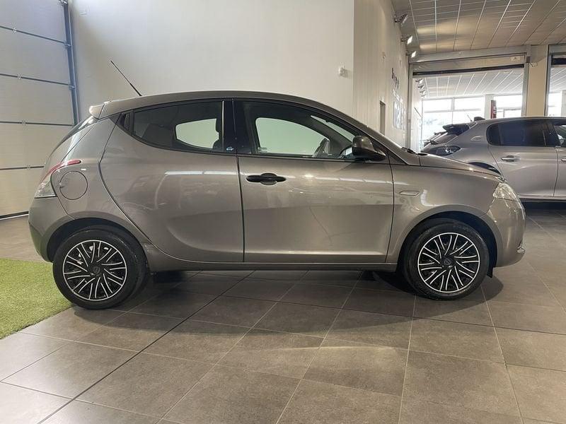 Lancia Ypsilon 1.2 69 CV 5 porte GPL Ecochic Gold