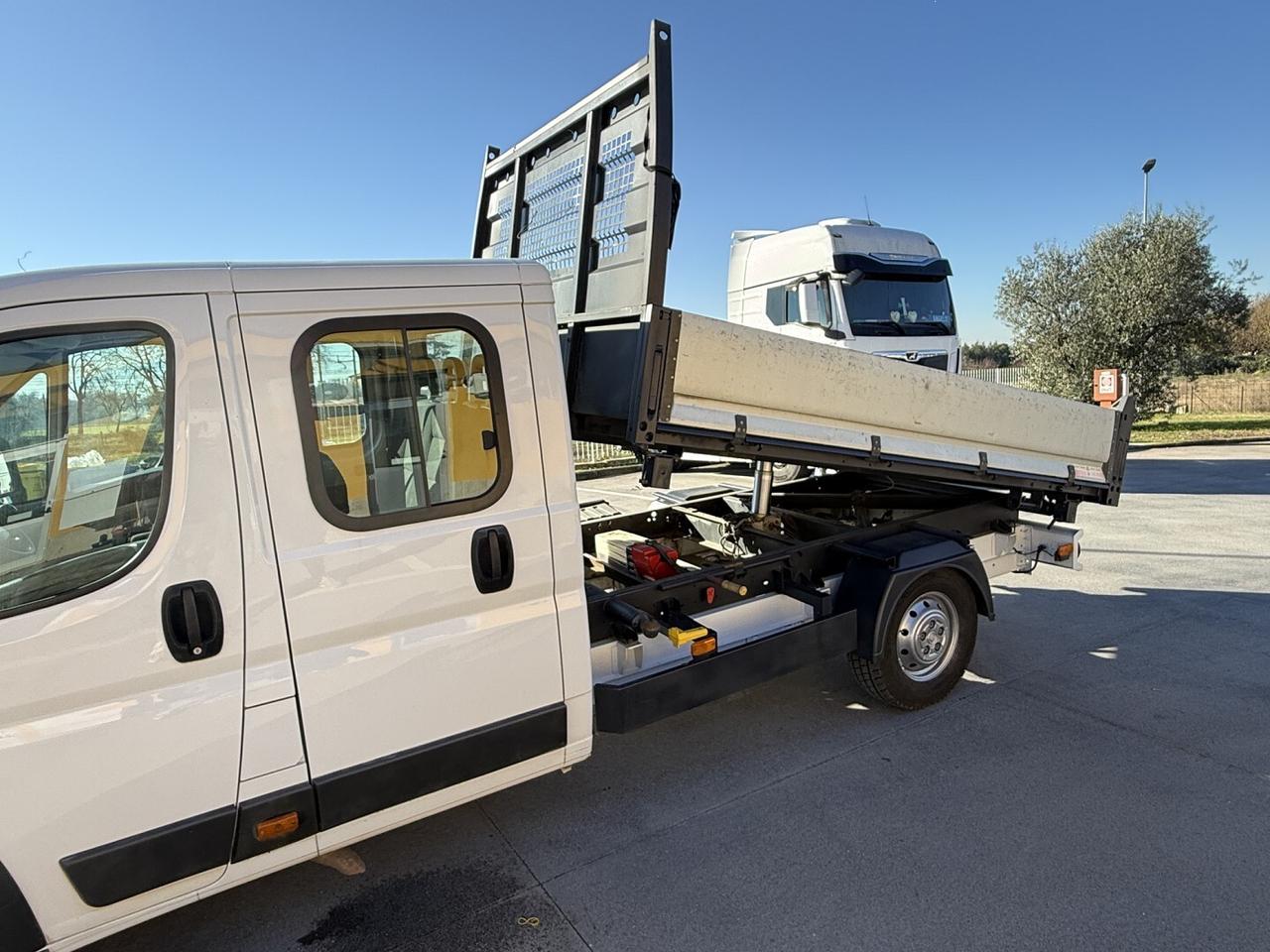 FIAT DUCATO RIBALTABILE NAVI CLIMA 6 POSTI