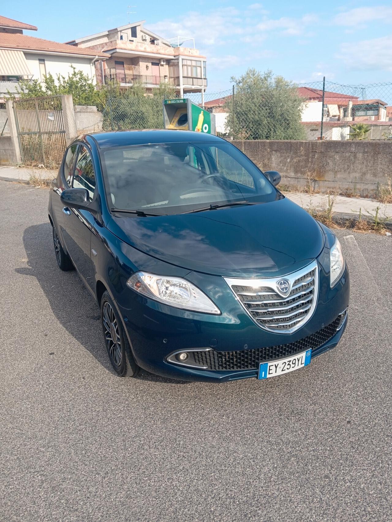 Lancia Ypsilon 1.2 69 CV 5 porte 30th Anniversary