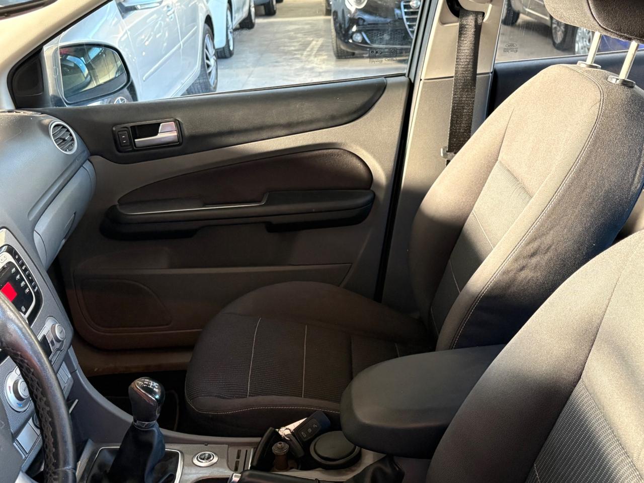 Ford Focus 2.0 (145CV) 5p. Bz.- GPL Tit.