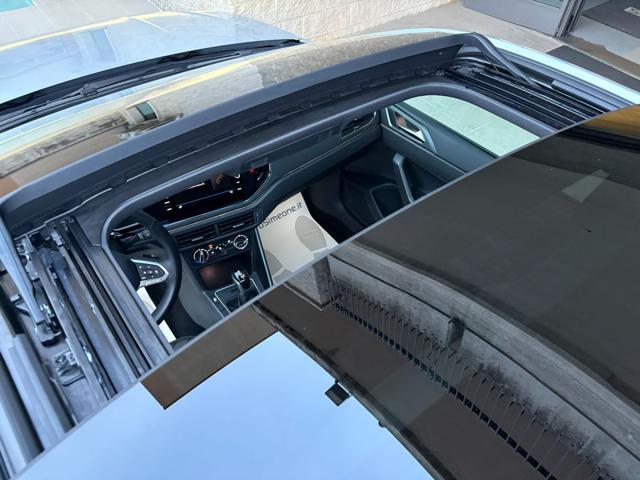 VOLKSWAGEN Taigo 1.0 TSI 110 CV DSG R-Line TETTO APR/PAN